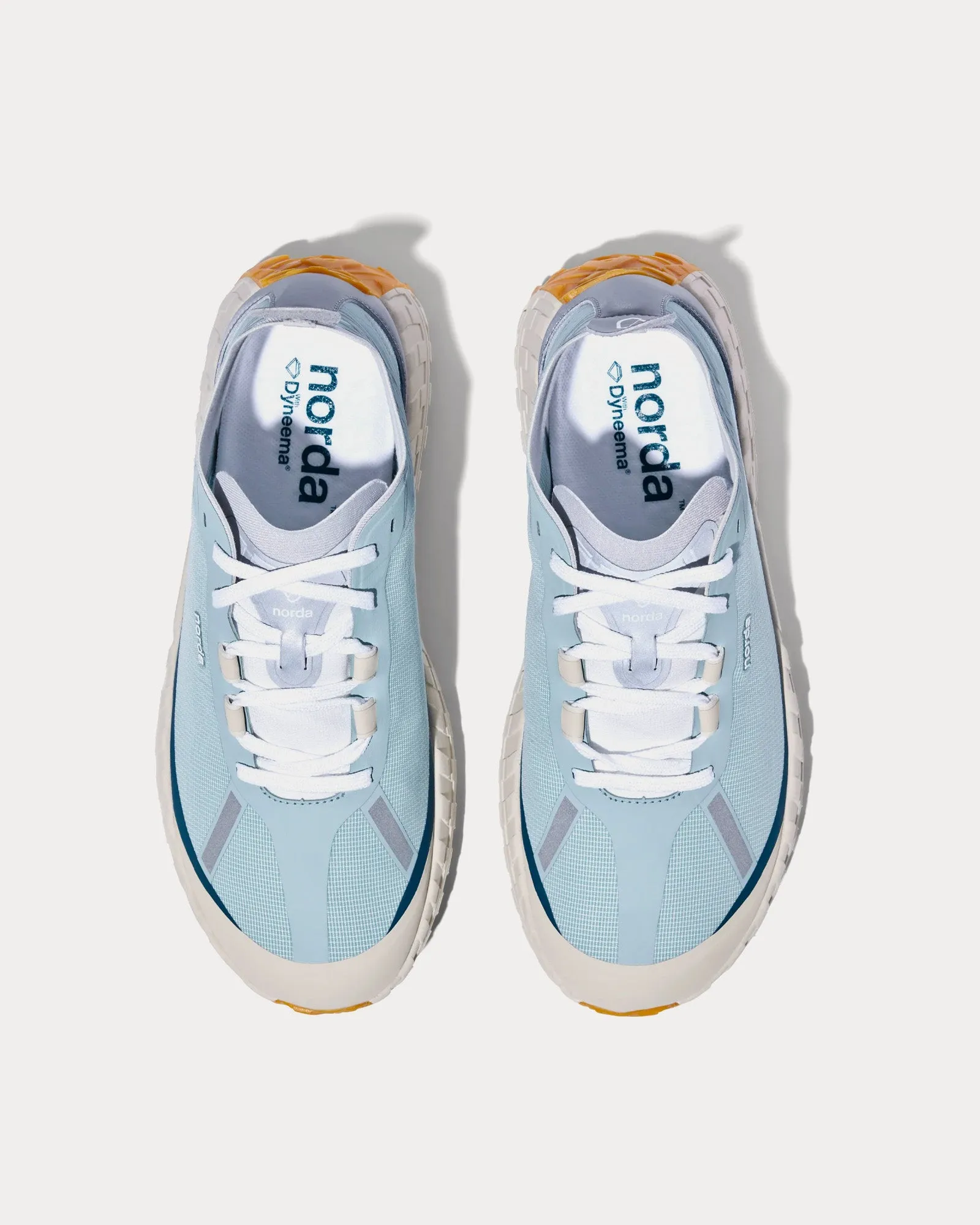 001 W Ether Running Shoes