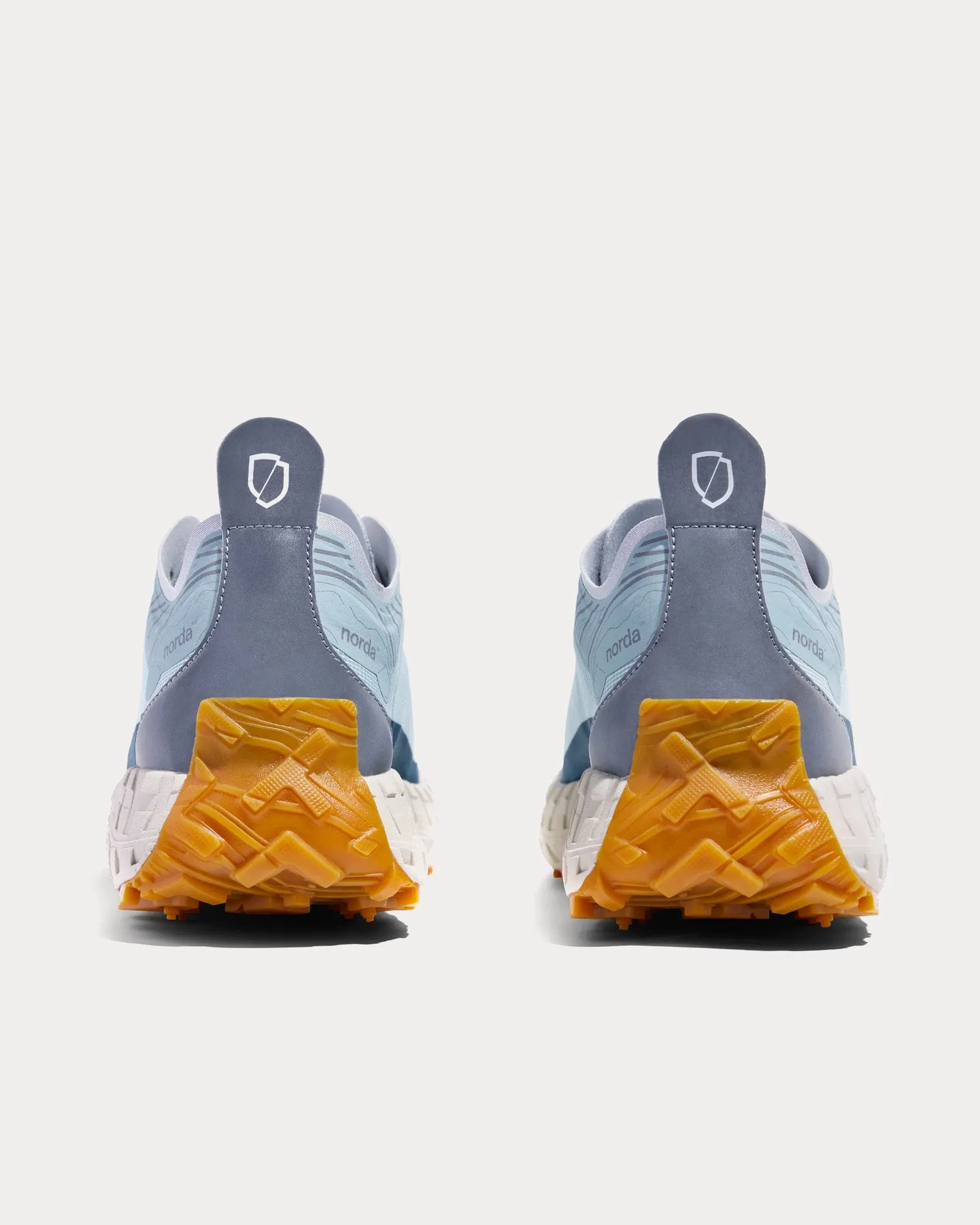 001 W Ether Running Shoes