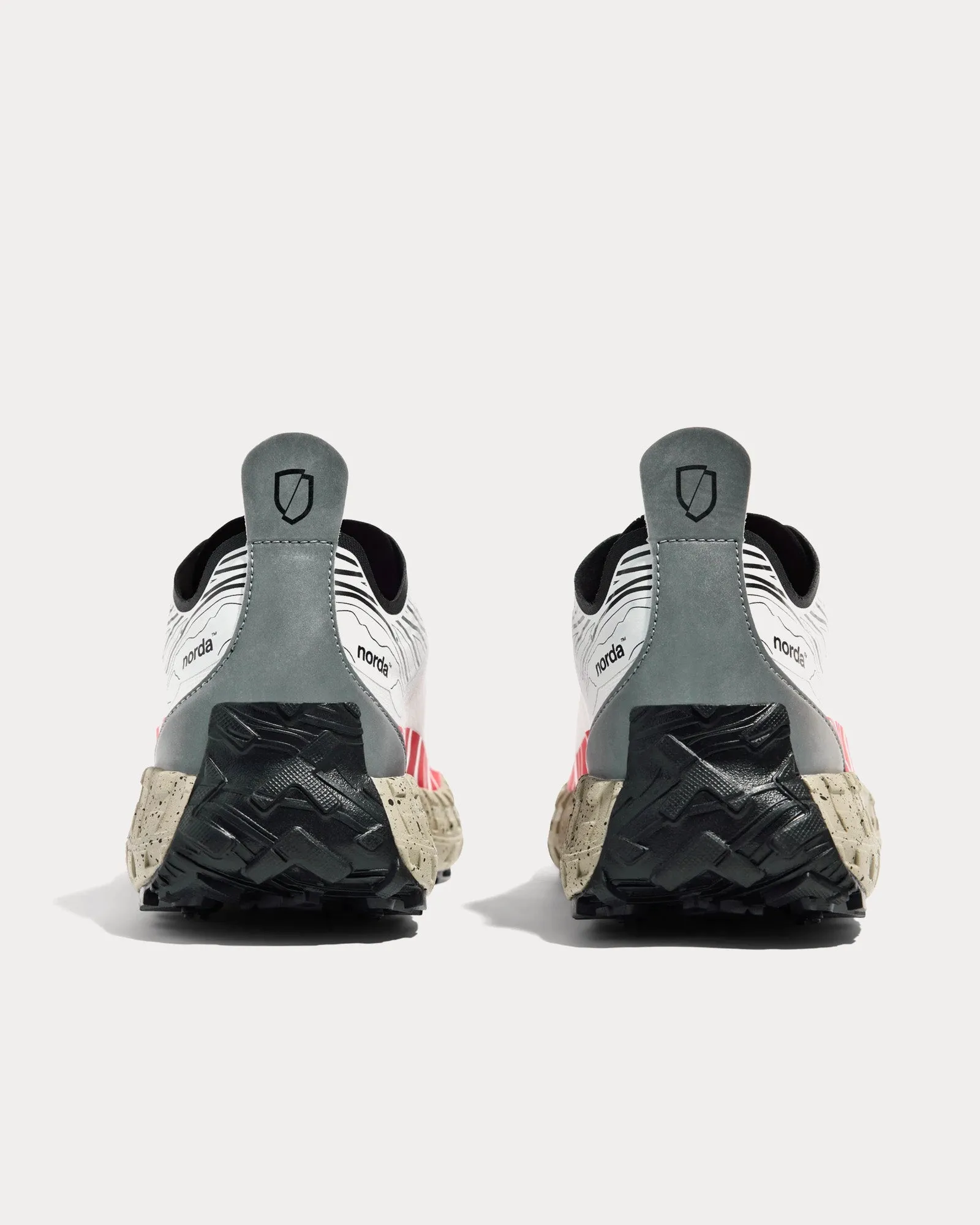 001 W RZ Edition Magma Running Shoes