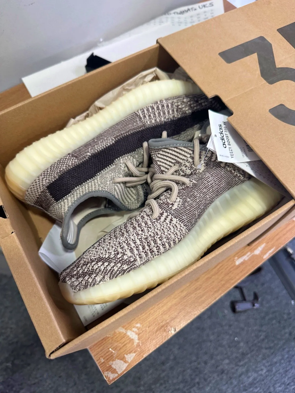 Adidas FZ1267 Yeezy Boost 350 V2 Trainers UK 3.5 