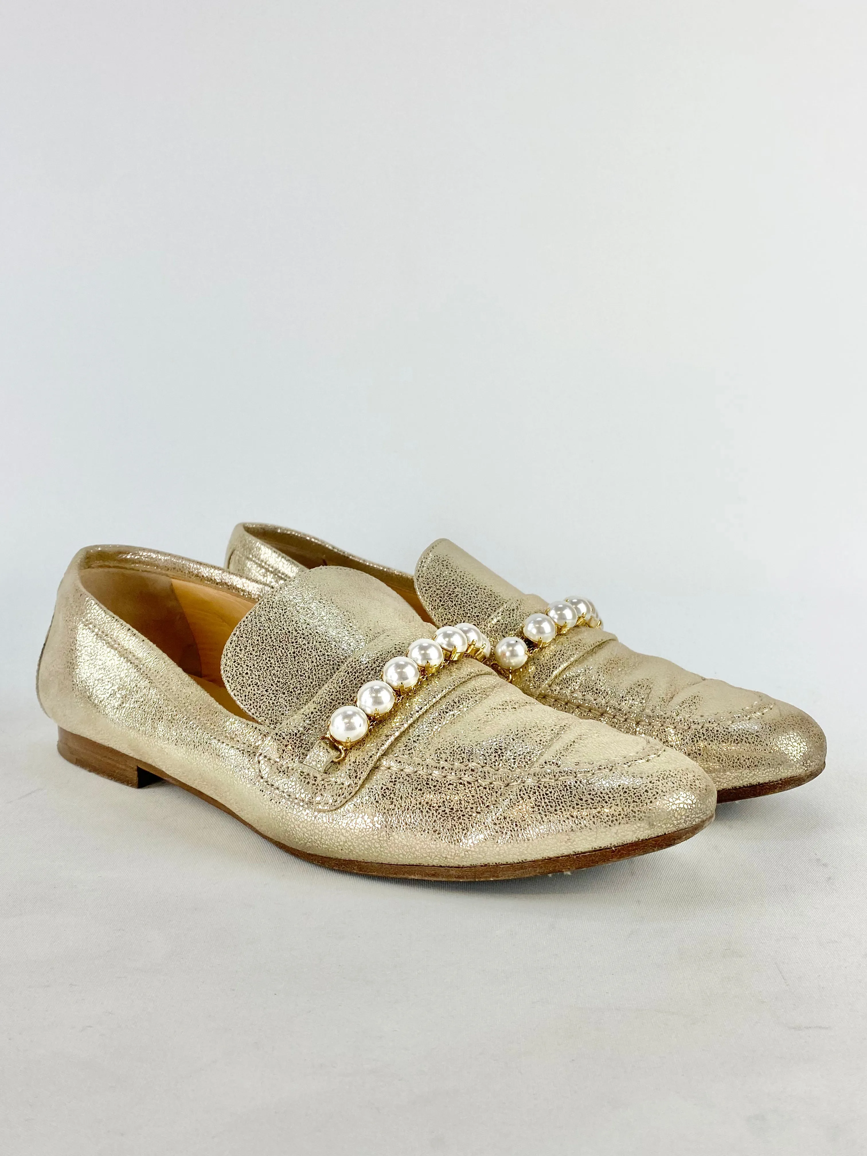 Bianca Buccheri Metallic Gold Pearl Detail Loafers - EU39