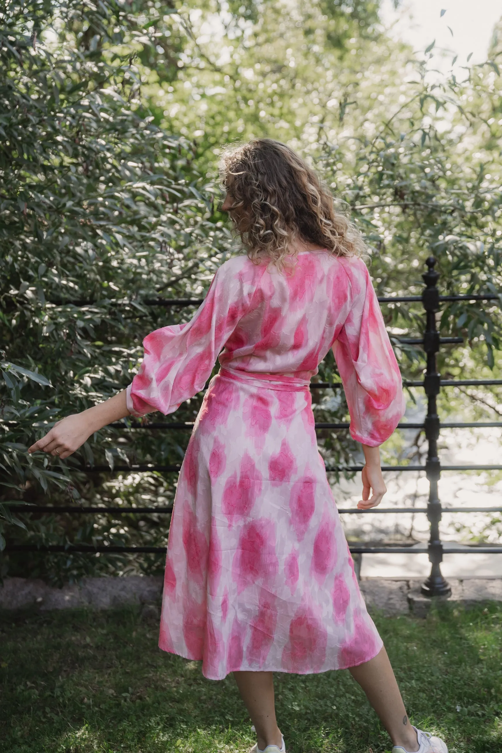 DimitraIW Wrap Dress - Pink Soft Shadow