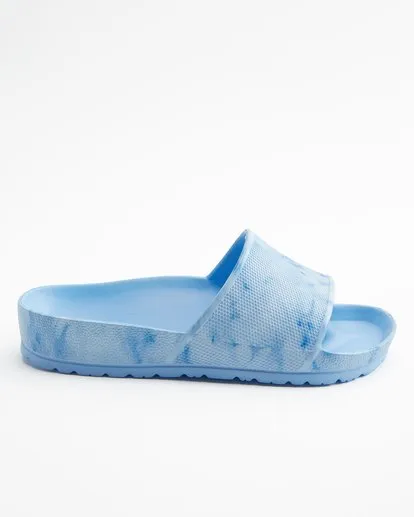 Izzie Slides