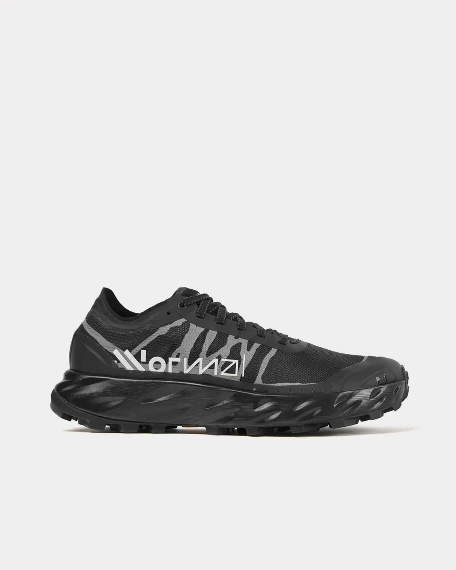 Kjerag Brut Black Running Shoes