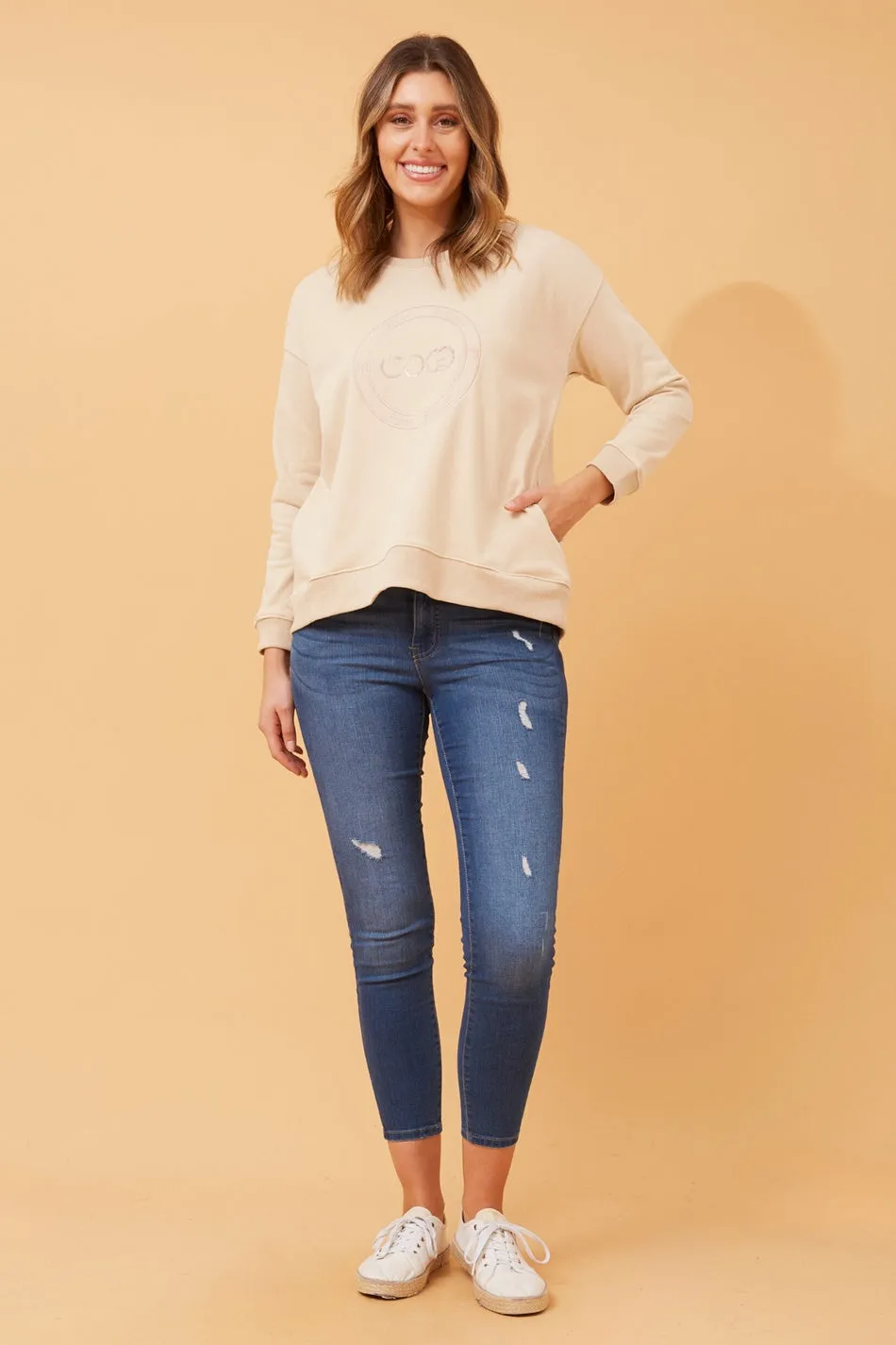 LOVELY EMBROIDERY GRAPHIC JUMPER