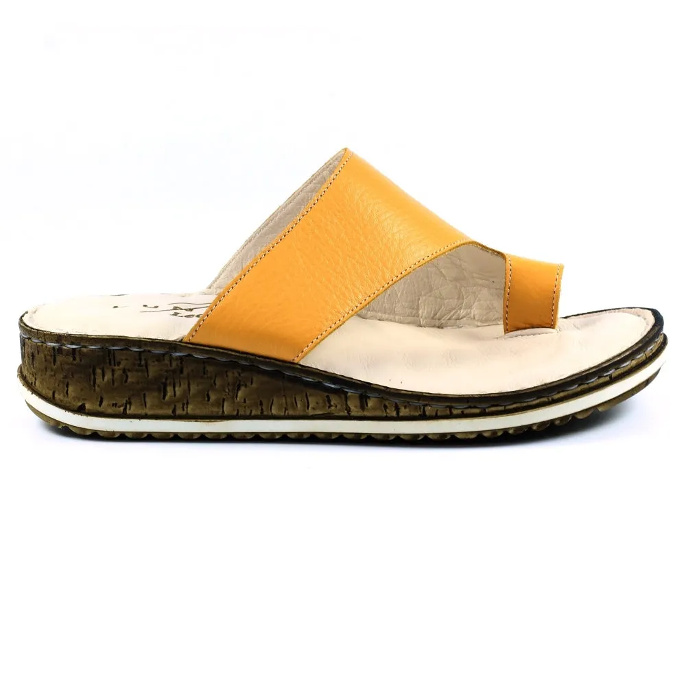Lunar Women's JLD050 Shore Leather Sandals Mustard Yellow