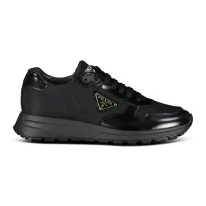 Prax 01 Triangle Logo Leather Trainers Black