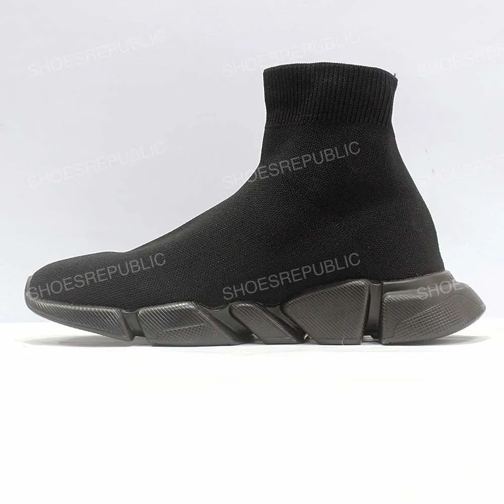 Speeed Traiiners 2.O Graffitti (Black White)