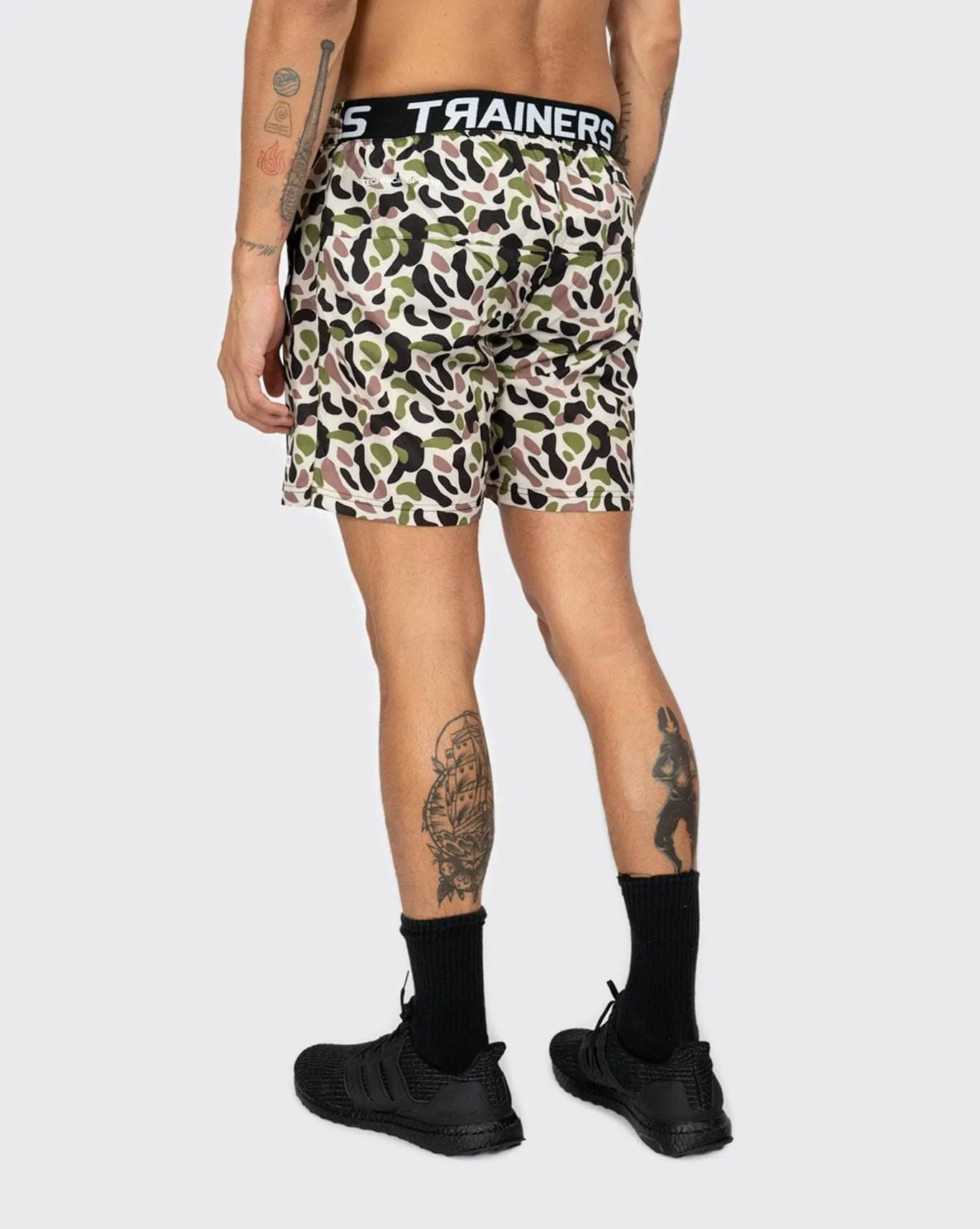 trainers v2 tech runner short