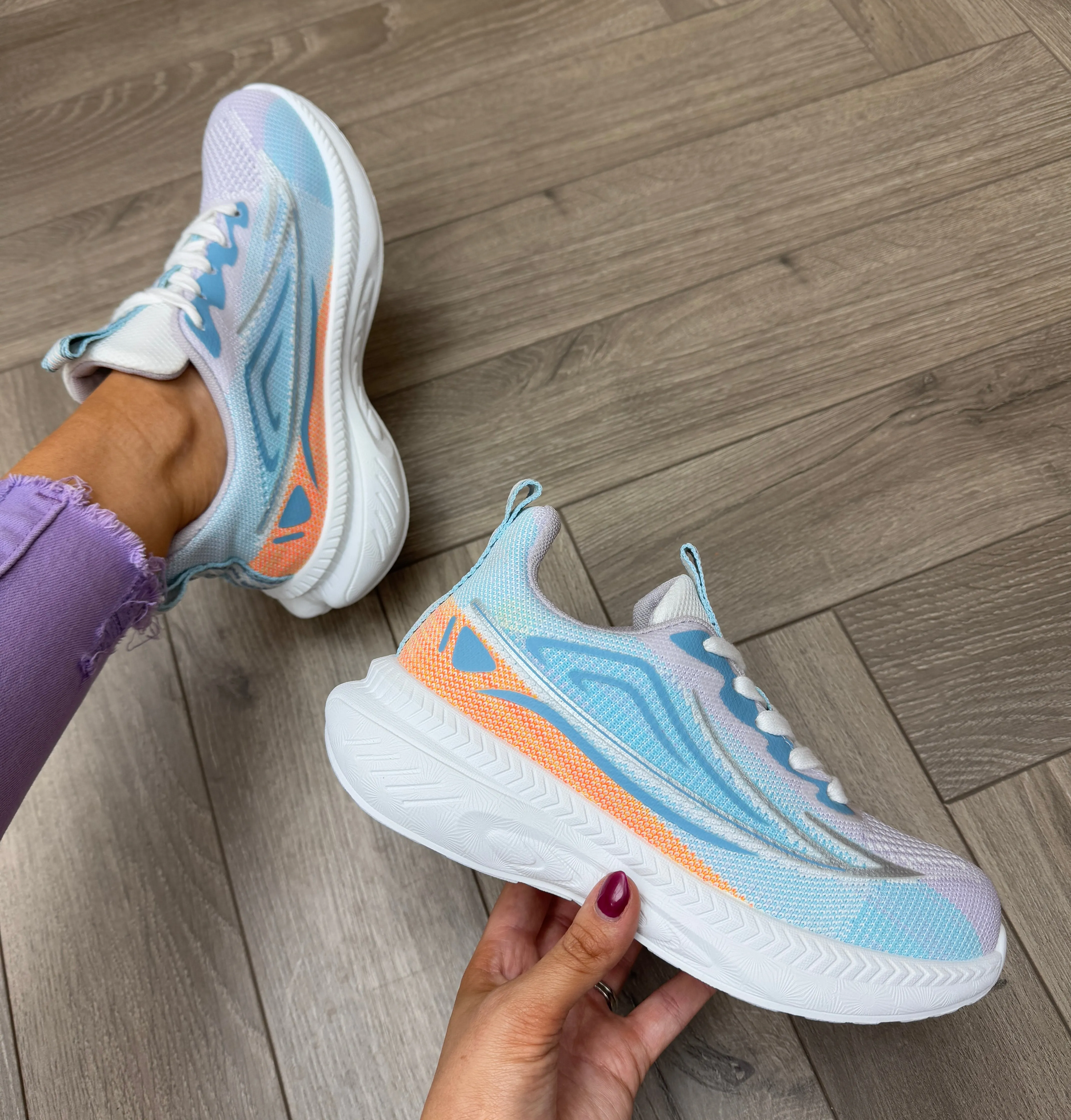 XTI (SS25) Knitted Sporty Trainer 143901 - Jeans (X27)