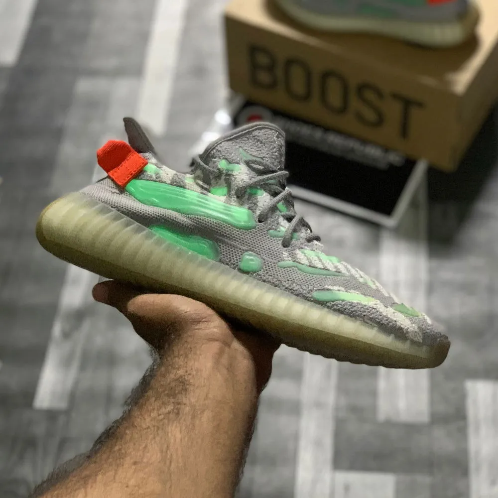 Yeeezzyy 350 v3 Glow (Tail Lights) Real Boost Premuiim Batch