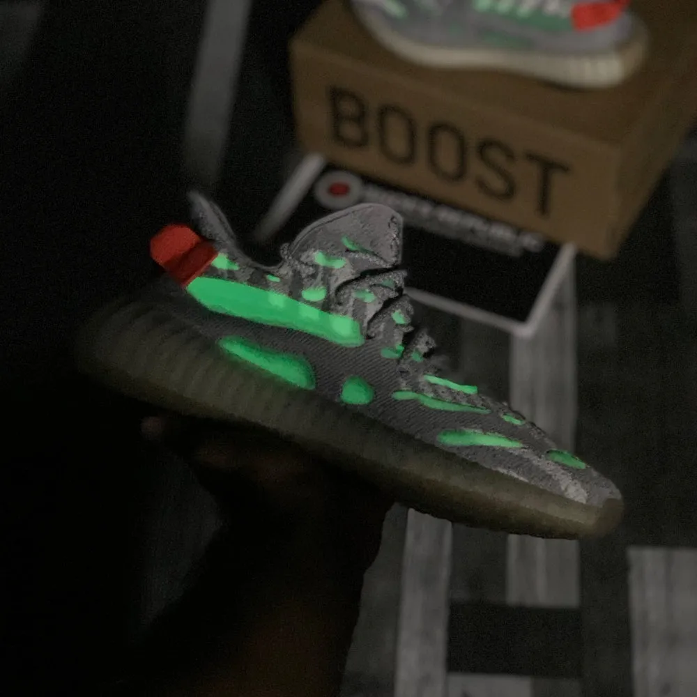 Yeeezzyy 350 v3 Glow (Tail Lights) Real Boost Premuiim Batch